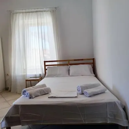 Filip And Myrsinis House Отель Айос-Николаос