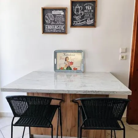 Filip And Myrsinis House Отель